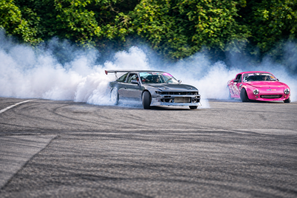 Drift passenger ride cars out together